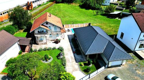 Gradiska Villa | Villa Zlatan Poolside