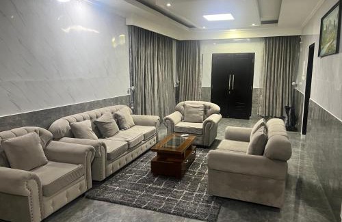 Cisarua Ski Chalet | Villa Zmurda: Oceanfront Retreat with Private Pool & Spa