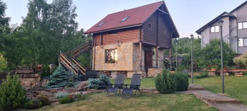 Skhidnytsya Hotel | Guest Rated 9.8: Villa Zoryany Dvir with Family Amenities