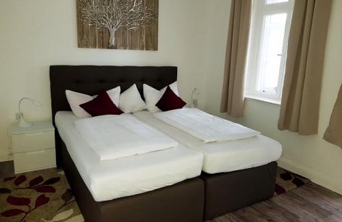 Bad Salzuflen House | Discover Villa zur schönen Aussicht with Oceanfront Views