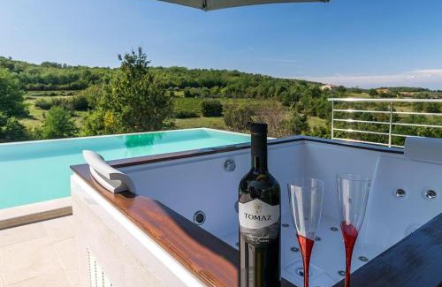 Rakotule Villa | Villa Zvonar: Explore Motovun with Pool & Hot Tub