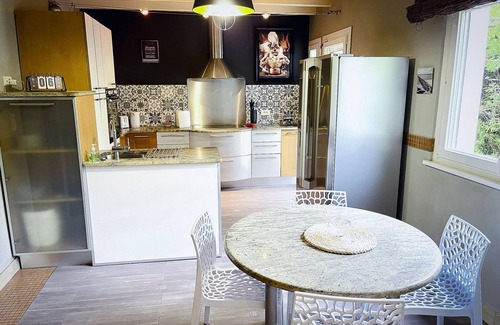 Saint-Die Villa | Villa250m: Relaxing Retreat with Pool, Spa & Ocean View