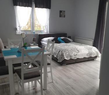 Pobierowo House | Charming Villa6: 4-Star Stay with Pet and Child Amenities