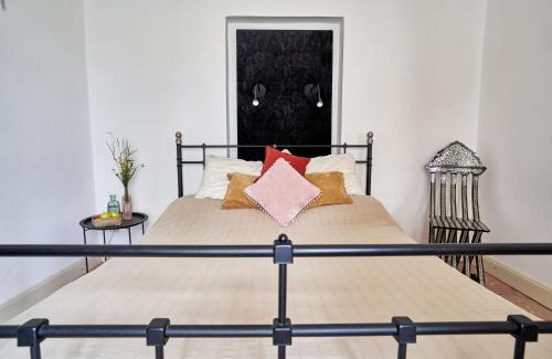 Alsobogat House | Pet-Friendly Retreat at VillabogART: Rated 9/10 by Guests