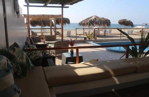 Punta Sal Apartment | Idyllic VillaCanoas de Punta Sal: Family Bungalow with Pool