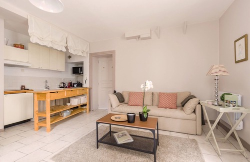 Amboise Apartment | Cozy VillaConcorde Apartment for Two in Amboise