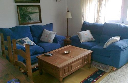 Villadangos del Paramo House | Discover Villadangos del Páramo: Family & Pet Friendly Stay