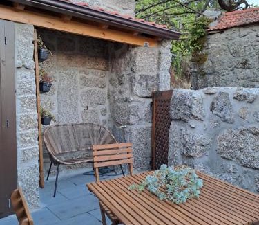 Terras de Bouro House | Guest Rated VillaGarcia-Casa da Peneira: Child Friendly Stay