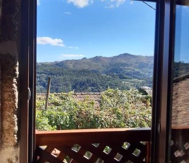 Terras de Bouro House | Guest Rated VillaGarcia-Casa da Peneira: Child Friendly Stay