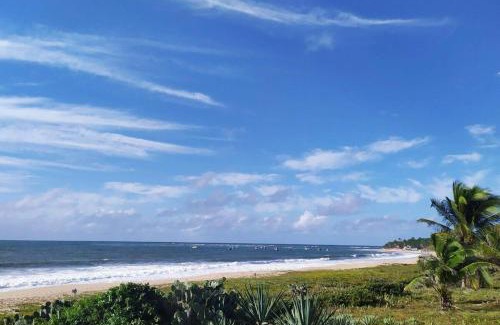 Bela Vista Apartment | Unforgettable Oceanfront Stay at Praia Itacimirim SummerVille