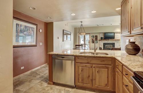 Peak 9 Condo | Comfortable Village at Breckenridge Condos - Ski In/Out Access