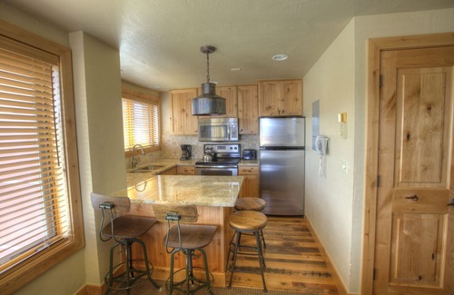 Peak 9 Apartment | Explore Village at Breckenridge Resort with Spa & Ocean Views
