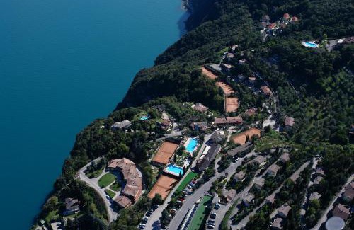 Bassanega Hotel | Relax at Village Bazzanega - Oceanfront Retreat