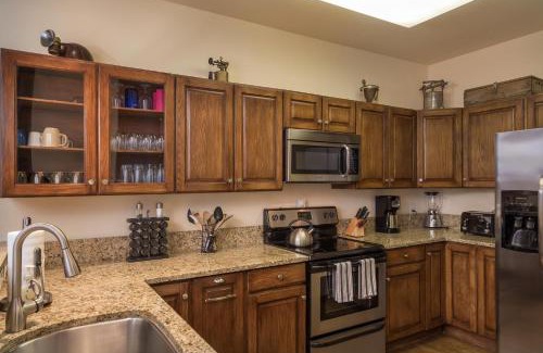 Mountain Village Apartment | Family-Friendly Village Creek: Guest Rated 10/10 Retreat