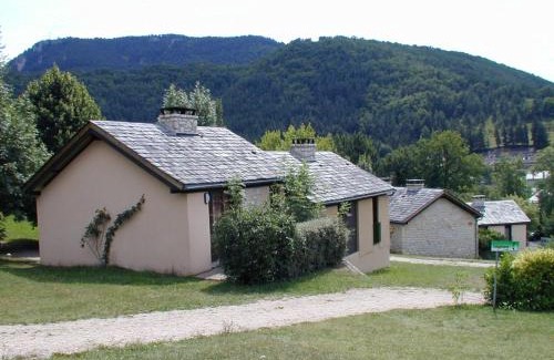 La Canourgue House | Family-Friendly Village de Gîtes de La Canourgue Awaits