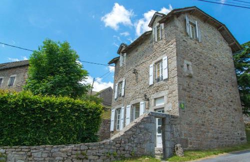 Saint-Leger-de-Peyre House | Guest Rated 9.2: Village de gîtes de Sainte-Lucie Retreat