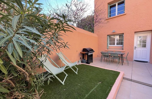 Portel-des-Corbieres House | Guest Rated 10/10: Village House in Portel des Corbières