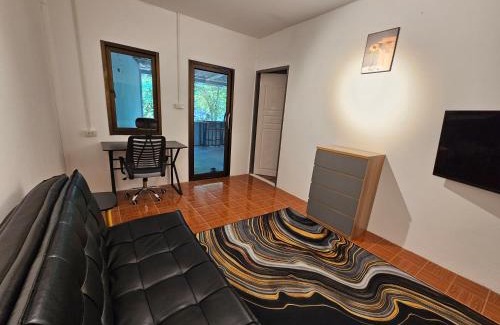 Wok Tum House | Charming Village Home with Pet-Friendly Amenities
