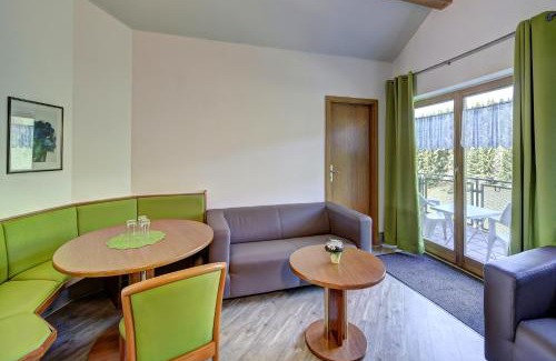 Purgl Hotel | Relax at Hotel Bayerischer Wald: Pool, Spa & Ocean Views