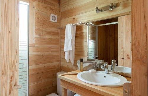Tupin-et-Semons Resort | Relax at Village Huttopia Pays de Condrieu with Ocean Views