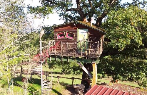 Montagny-sur-Grosne House | Pet-Friendly Village.insolite: Rated 8.7/10 by Guests
