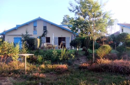 Saint-Julien-en-Born House | Family-Friendly Getaway at Village Océlandes with Pool