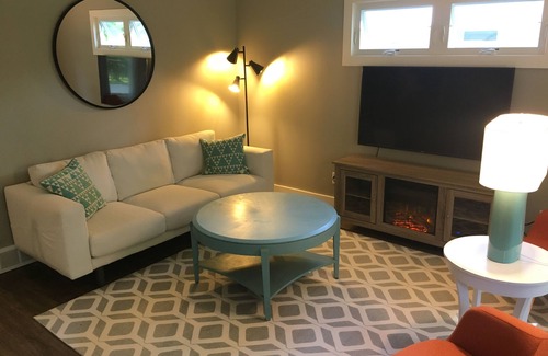 Elk Rapids House | Beachside Retreat in Village of Elk Rapids – 10/10 Rated!