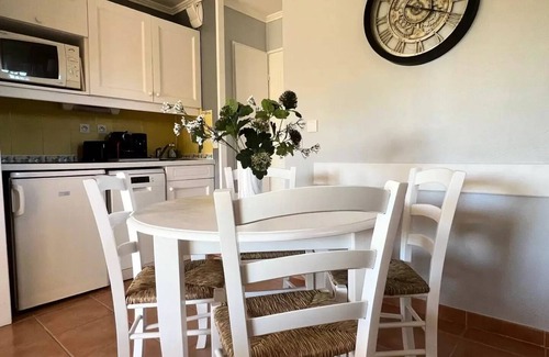 Pont Royal Apartment | Experience Village Pont Royal: Comfort in Provence Awaits
