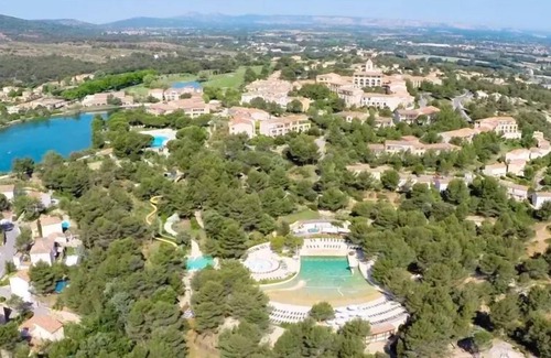 Pont Royal Apartment | Discover Village Pont Royal in Provence - Family-Friendly Retreat