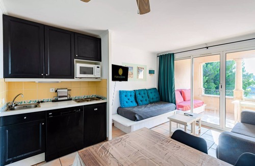 Pont Royal Apartment | Discover Village Pont Royal in Provence - Family-Friendly Stay