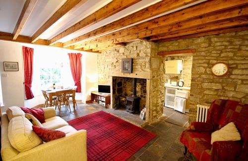 Edmundbyers Cottage | Top-Rated Wayside Cottage: Family-Friendly Getaway Awaits