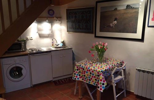 Saint-Nom-la-Breteche Cottage | Cozy Village Studio Near Versailles and Paris Attractions