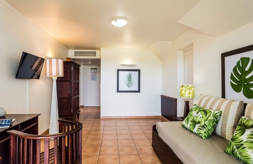Gros Raisins Hotel | Discover Village St Luce Pierre & Vacances with Pool and Dining