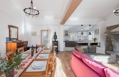 Boljun Villa | Idyllic Villa Ana Boljun with Pool and Pet-Friendly Amenities