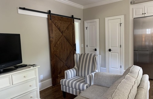 Davidson Apartment | Ideal Village Studio: Steps to Campus & Town, Spa Included