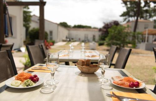 Ronce-les-Bains Hotel | Inviting Getaway at Villages Clubs du Soleil - Ronce les Bains