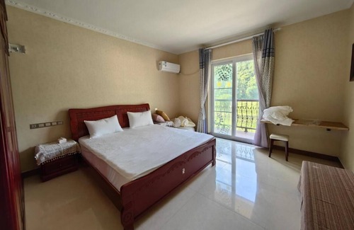 Enshi Cabin | Tranquil Villages in the Valley, Perfect for Families
