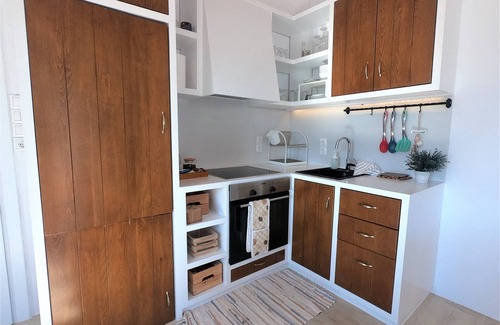 Poros House | Indulge in Luxury at Villaki Poros Island with Pool & Spa