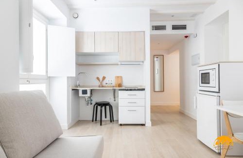 Old Town Apartment | Discover Villalobos Suites: 4-Star Stay in Cadíz