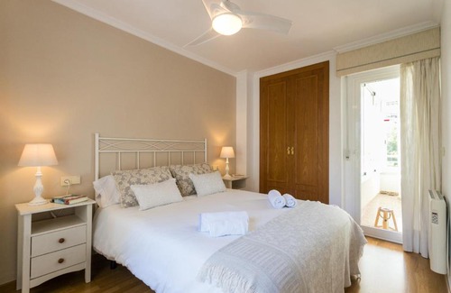 Cabo de las Huertas Apartment | Beachfront Bliss at Villamar - 4 Star, Rated 9.8/10