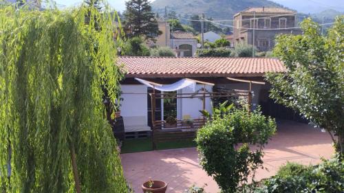 Viagrande House | Exceptional Villamonterosso with Ocean View and Pool Access