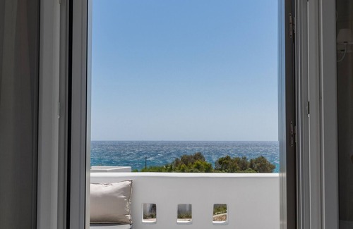 Kastraki Villa | VillaNaxosGr: Your Ideal Naxian Beach Retreat Awaits