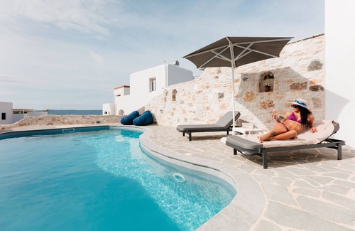 Kastraki Villa | VillaNaxosGr: Your Ideal Naxian Beach Retreat Awaits