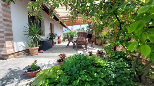 Abadszalok Apartment | Villanegra Vendégház Abádszalók