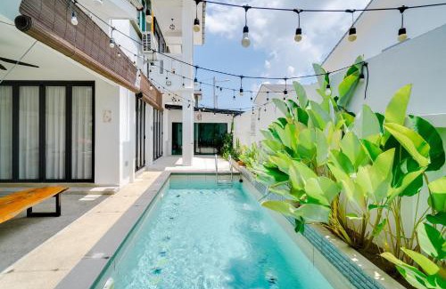 Kampung Kubang Parit House | Seaside Serenity at Villapadu Kota - 4-Star Comfort Awaits