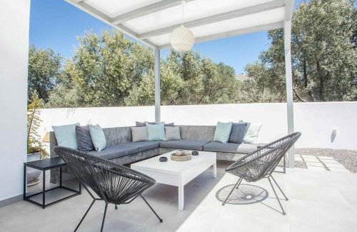 Kiotari Villa | Experience VillaPhysis: Private Pool & 10/10 Guest Rated