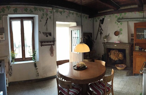 Buglio in Monte House | Idyllic Villapinta: Country Cottage with Spa & Family Amenities