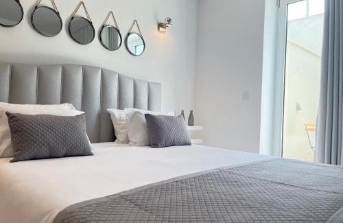 Porto Hotel | Villarit Porto: Oceanfront Oasis with High Guest Ratings