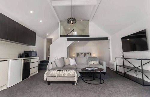 Mangawhai Villa | Villas 1 & 2: Side-by-Side Villas – 2 Luxe Retreats for Friends or Couples