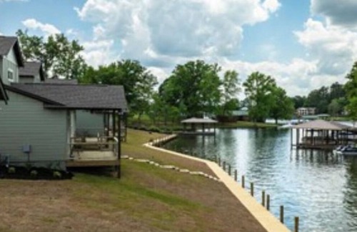 Jacksons' Gap House | Villas at Bay Ridge Unit 4